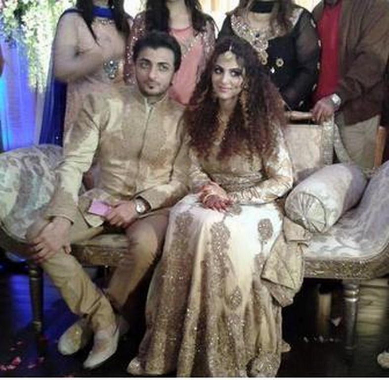 Pak Singer Annie Khalid 2nd Marriage Images