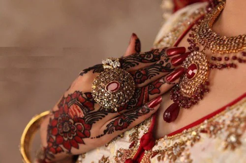 Indain-Bridal-Mehndi-Unique-Design-2015-Hands-Feet